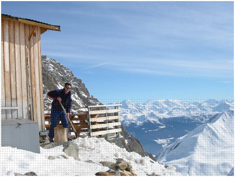 108-0895_IMG.jpg - Corv�e de bois pour faire une chauffe.