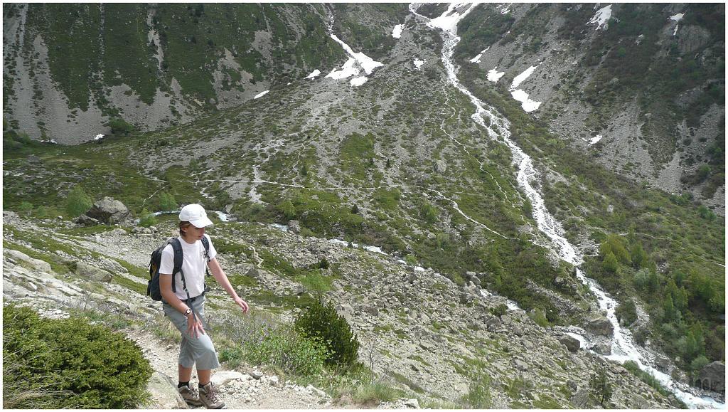 P1040947.jpg - Alexis au dessus du d�part vallon des Etan�ons