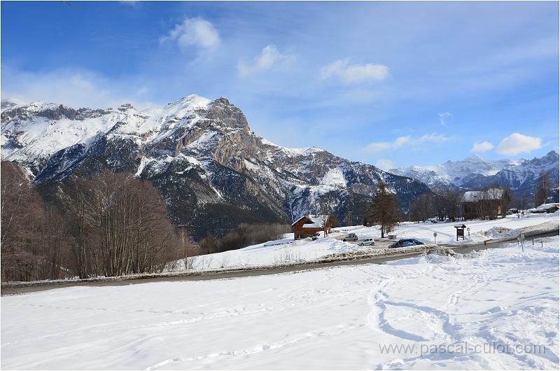 DSC_0219.jpg - Vue sur la T�te d'Aval (� gauche) et le Queyras (� droite)