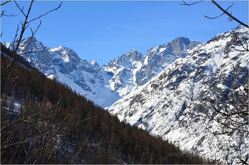 DSC_0393.jpg - Un des vallons secrets de l'Oisans: vers Celce Ni�re et les Bans.
