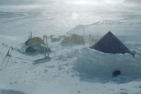 Moment convivial de r�confort : d�gustation de la fondue de Bonneval